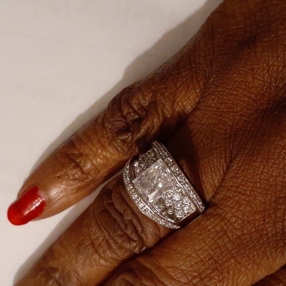 STERLING 925 CZ RING NWT BRIDGE PAVE EMERALD CUT - Picture 1 of 13